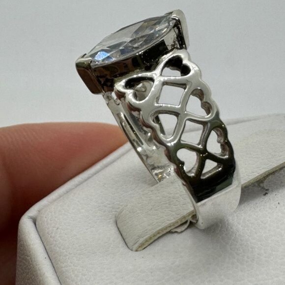 Sterling Silver Diamonique Ring size 9 Cut Out Heart Sides Marquis Cut .925 CZ - Picture 3 of 9